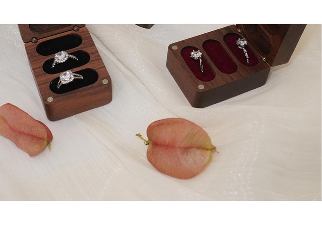 Black Walnut Wood Ring/Earring Storage Box, Three Anti-Oxidation Slots
