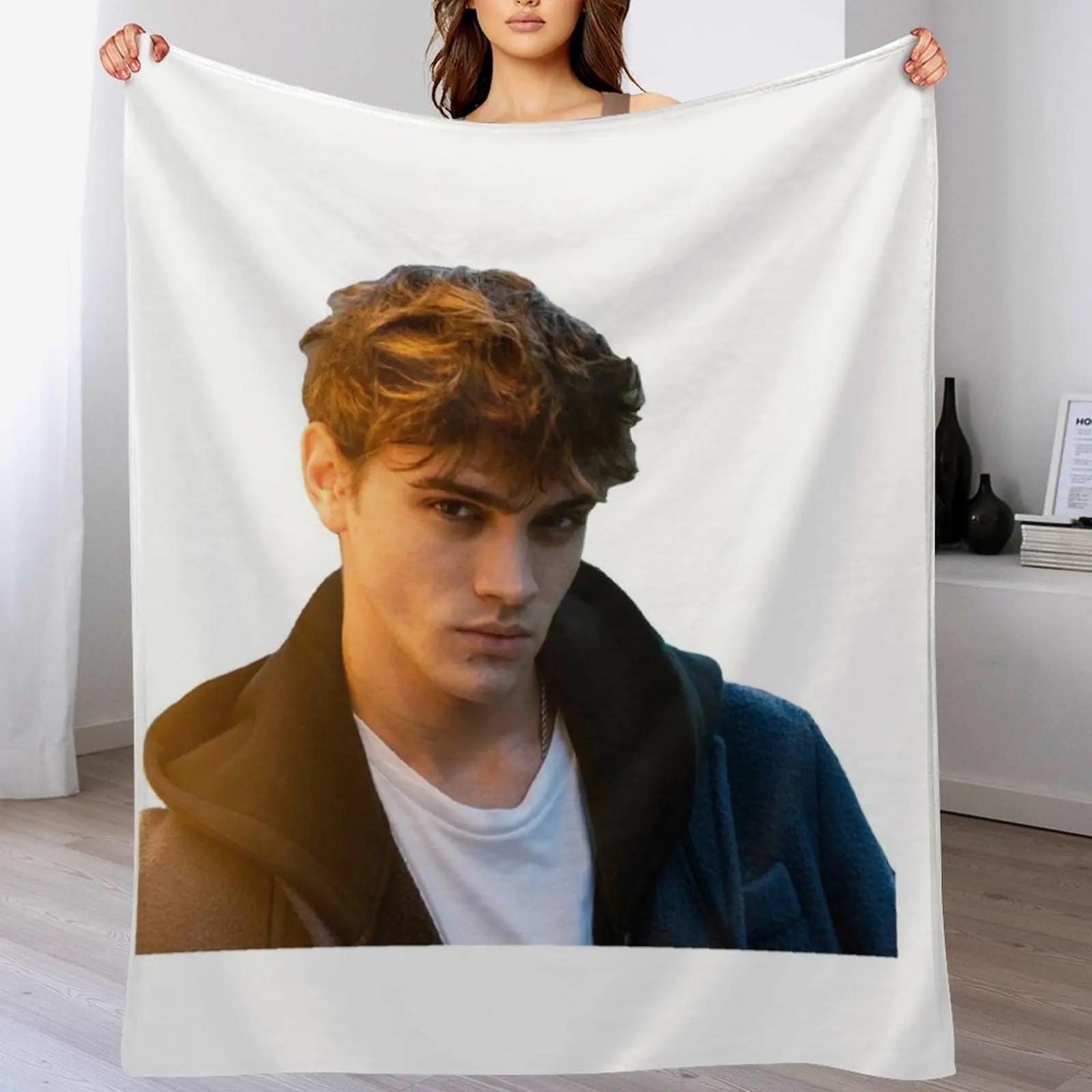 

Gabriel Guevara Throw Blanket All Season Soft Lightweight Blanket for Home 102x76cm(40x30in)
