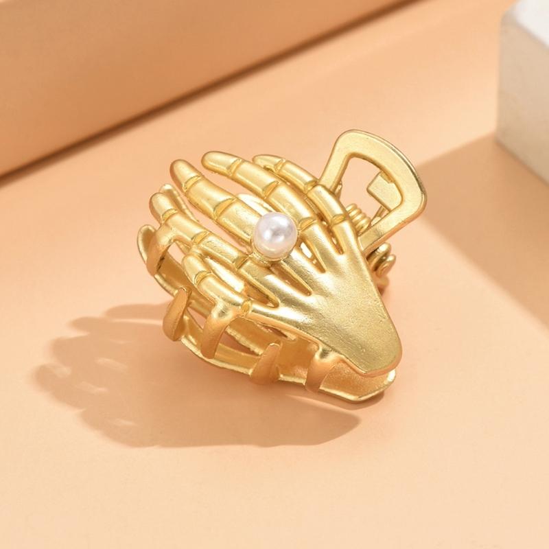 Versatile Shell Hair Clip Elegant Pearls Embellished Shell Hair Clip with Natural Conch Designs for Women