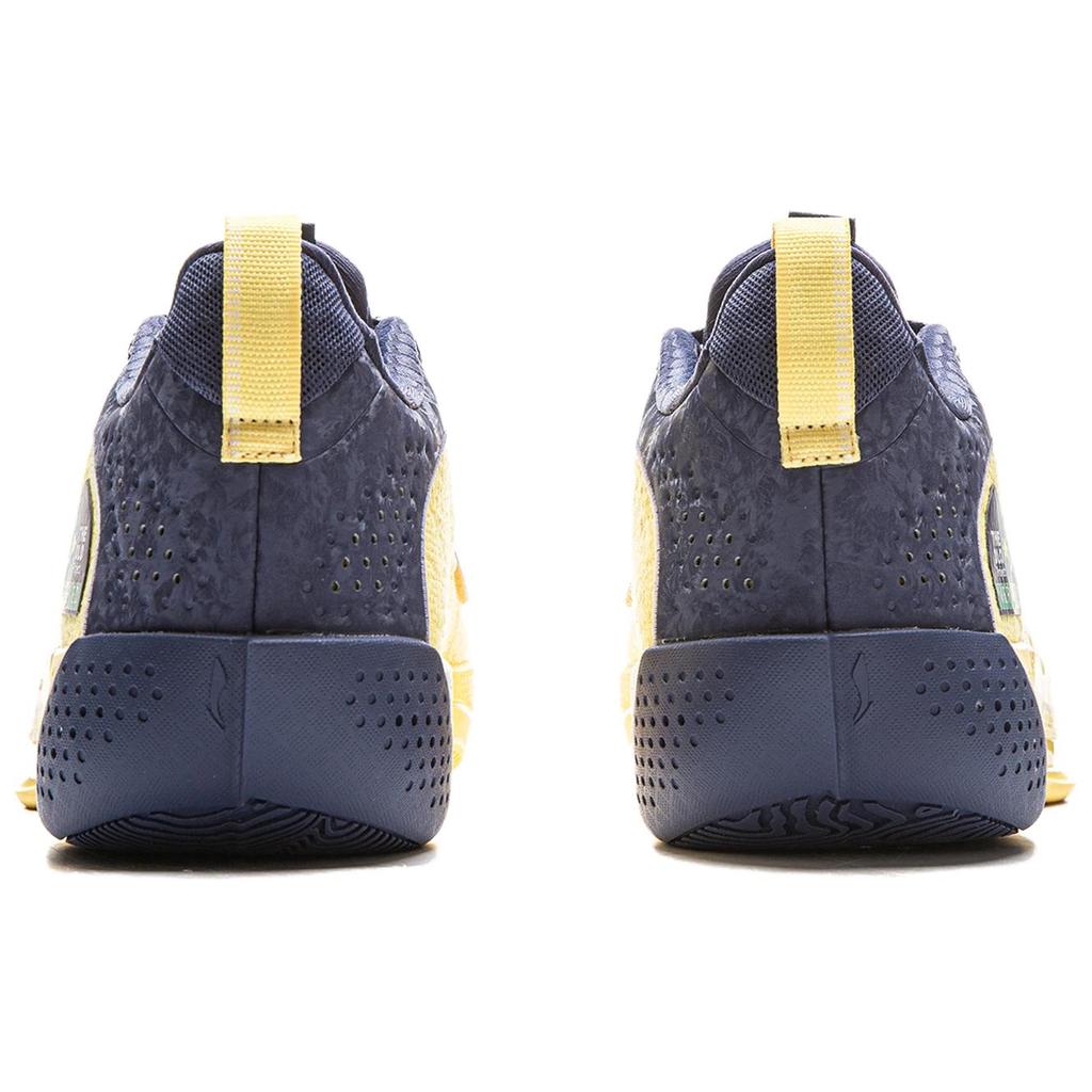 Li Ning Wade All City 13ENCORE Low top Basketball Shoes Men's Milk Sand Crown Blue ABAV043-2