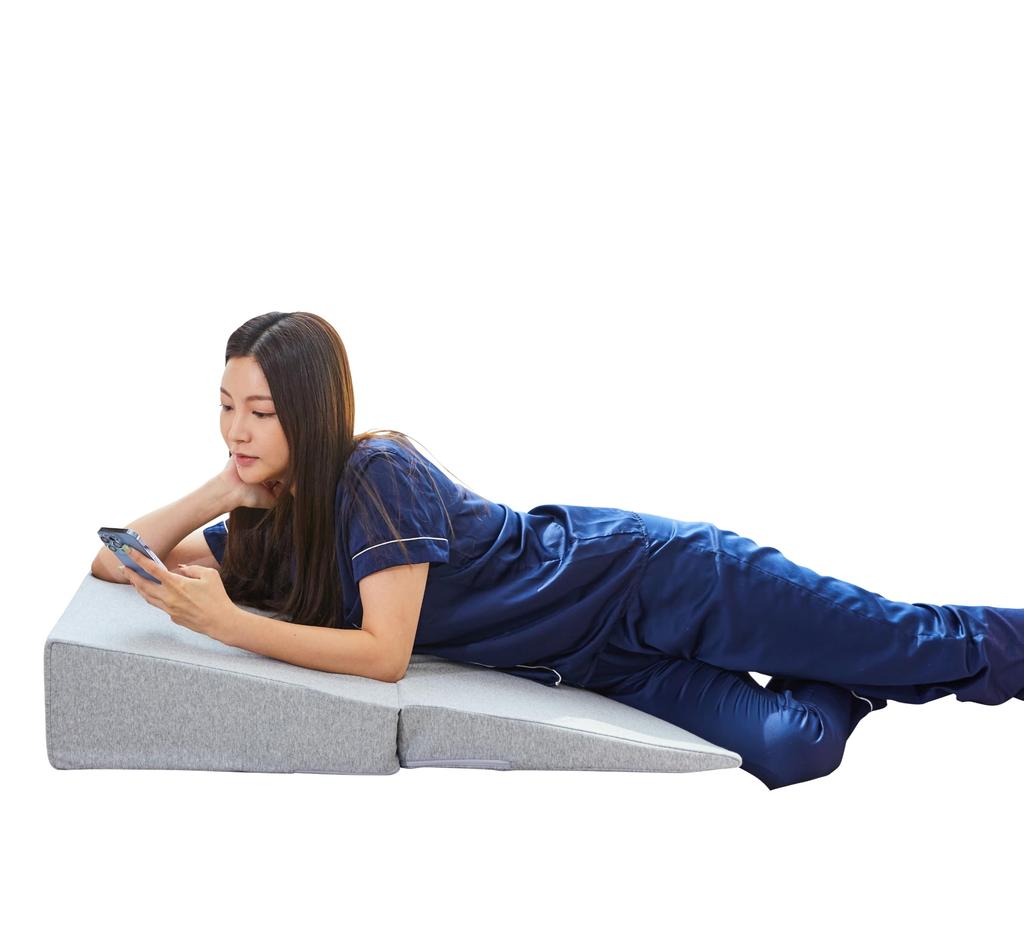 Wedge Pillow Triangular Pillow Reflux Esophagitis Triangular Cushion Exquisite Angle Supervised by a Doctor Wide Width 70cm Memory Foam Material No