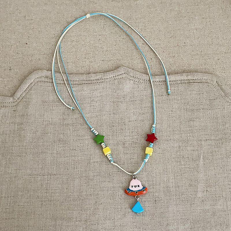Retro Round Resin Necklace: Versatile, Fashionable High-End Clavicle Chain for Women