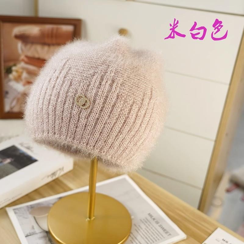 Women's Winter Hats, Girls' Warm Thick Hats, Outdoor Headwear, Knitted Hats, New Elastic Striped Women's Daily Hats with Straps