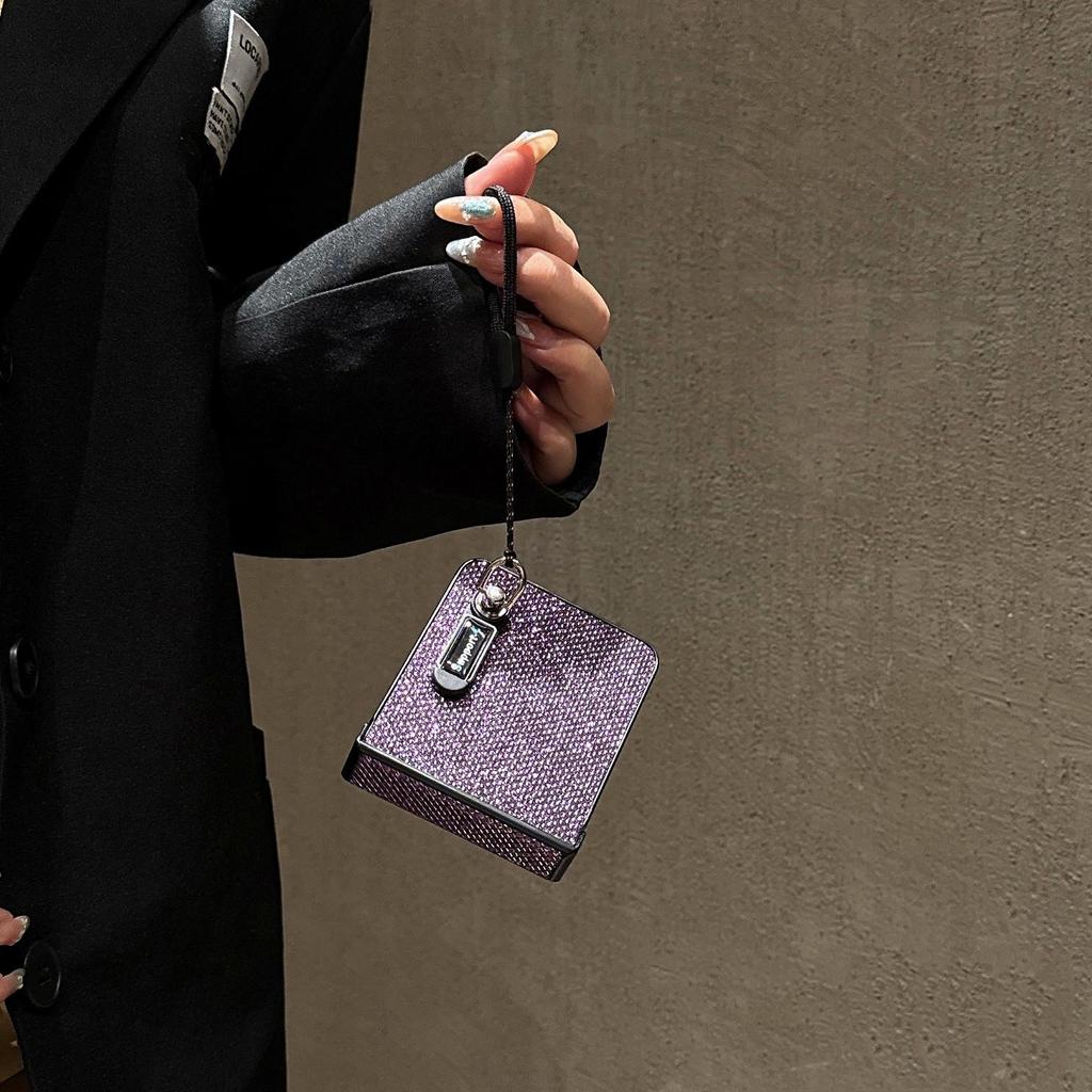 Funda con cordón de cuero brillante para Z Flip7: A Prueba de Caídas, Moderno y Protector
