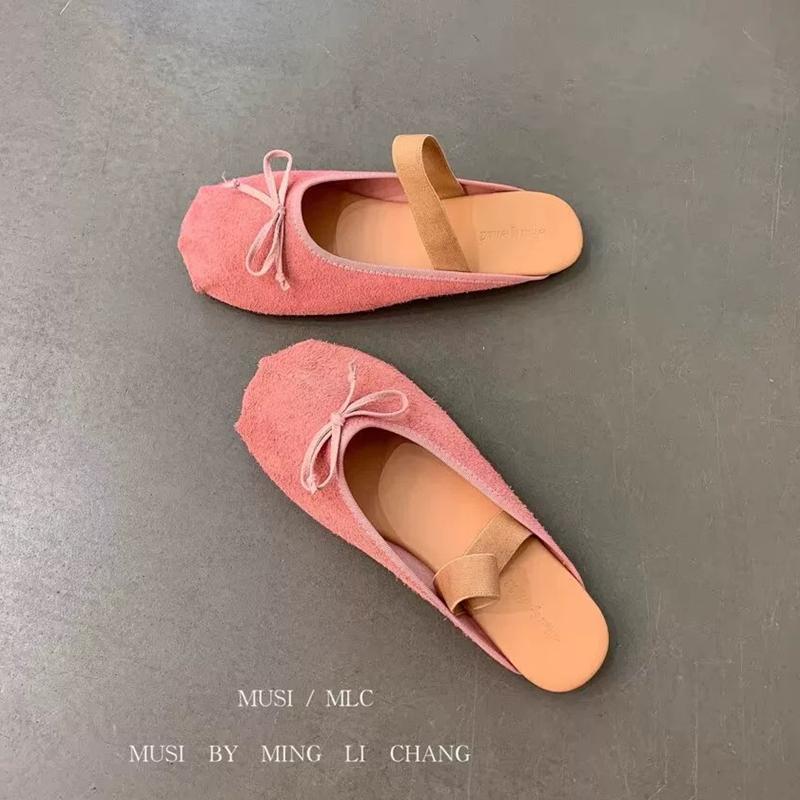 Mode SUOJIALUN 2025 Automne Femmes Nouvelle Marque Pantoufle Mode Bout Rond À Enfiler Dames Élégantes Mules Chaussures Talon Plat Souple Robe Diapositives S