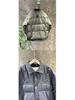 Herren Jacke aus Denim mit Patchwork und weiße Entendaunen: Modisch, Leicht, Zweiteiliges Design, Reverskragen, Einfarbige Winteroberbekleidung