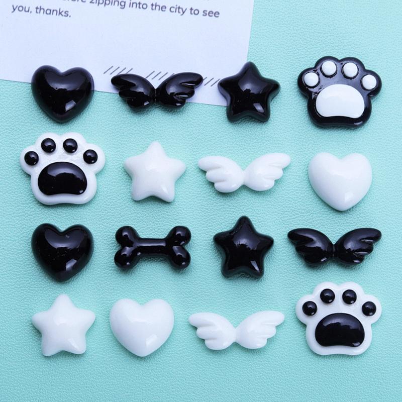 

20 Pcs Animation Black And White Peach Hearts, Cat Claws Resin Scrapbook Diy Decorative Hair Clip, Pendant Jewelry Parts A67