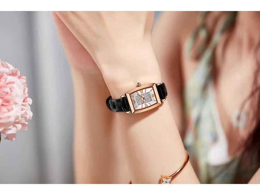 Oushijia New Square Diamond Women's Roman Minimalist Tonneau Quartz Watch