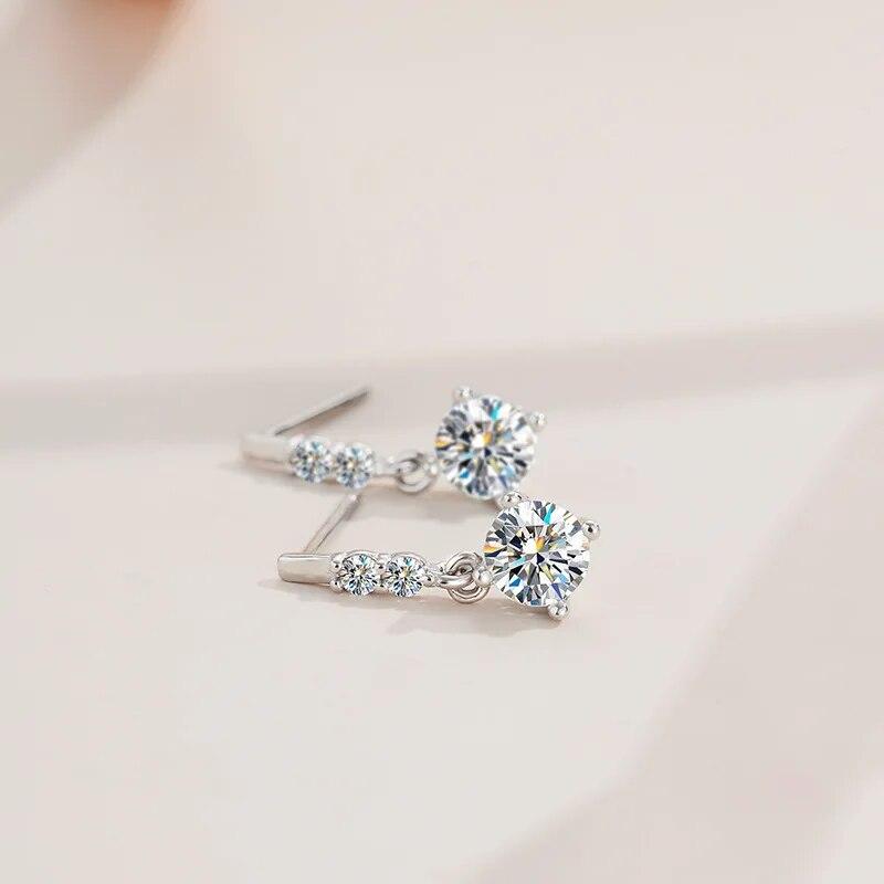 S925 Sterling Silver Moissanite Diamond Four-Claw Pendant Earrings Fashion Casual High-end Light Luxury Niche Gift