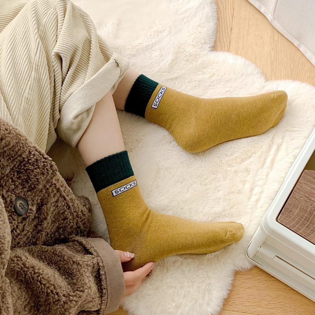 10 Pairs of Women's Lettering Knit Banded Socks