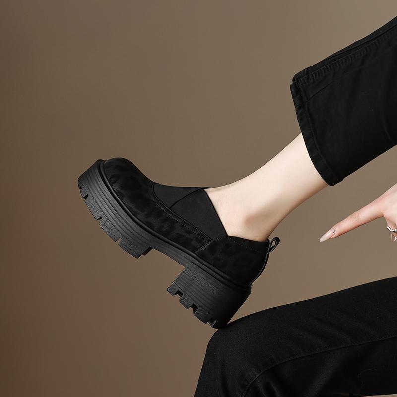 Deep Mouthed Le Fu Shoes Women's Single Shoes Spring and Autumn 2025 New Style Sponge Cake Thick Sole Round Toe Retro Casual Women's Single Shoes