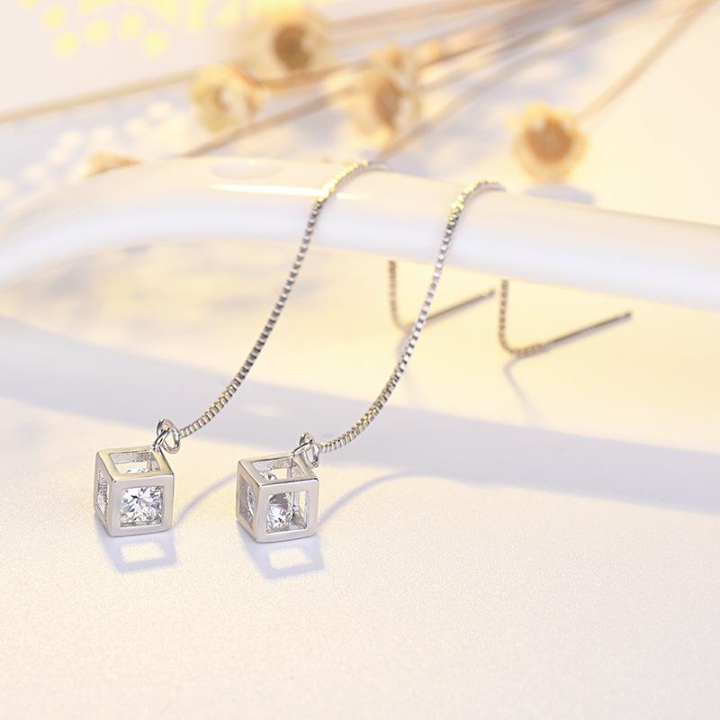 Thin-hole Three-dimensional Magic Cube Ear Cable for Women Niche Design Zircon Tassel Earrings