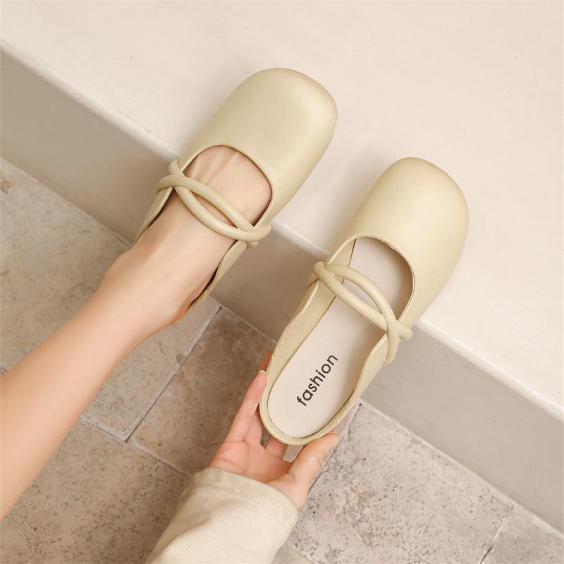 Women's Summer French Closed-Toe Flat Slippers - Super Soft, Stylish, Casual PVC Half-Slippers for a Relaxed Look