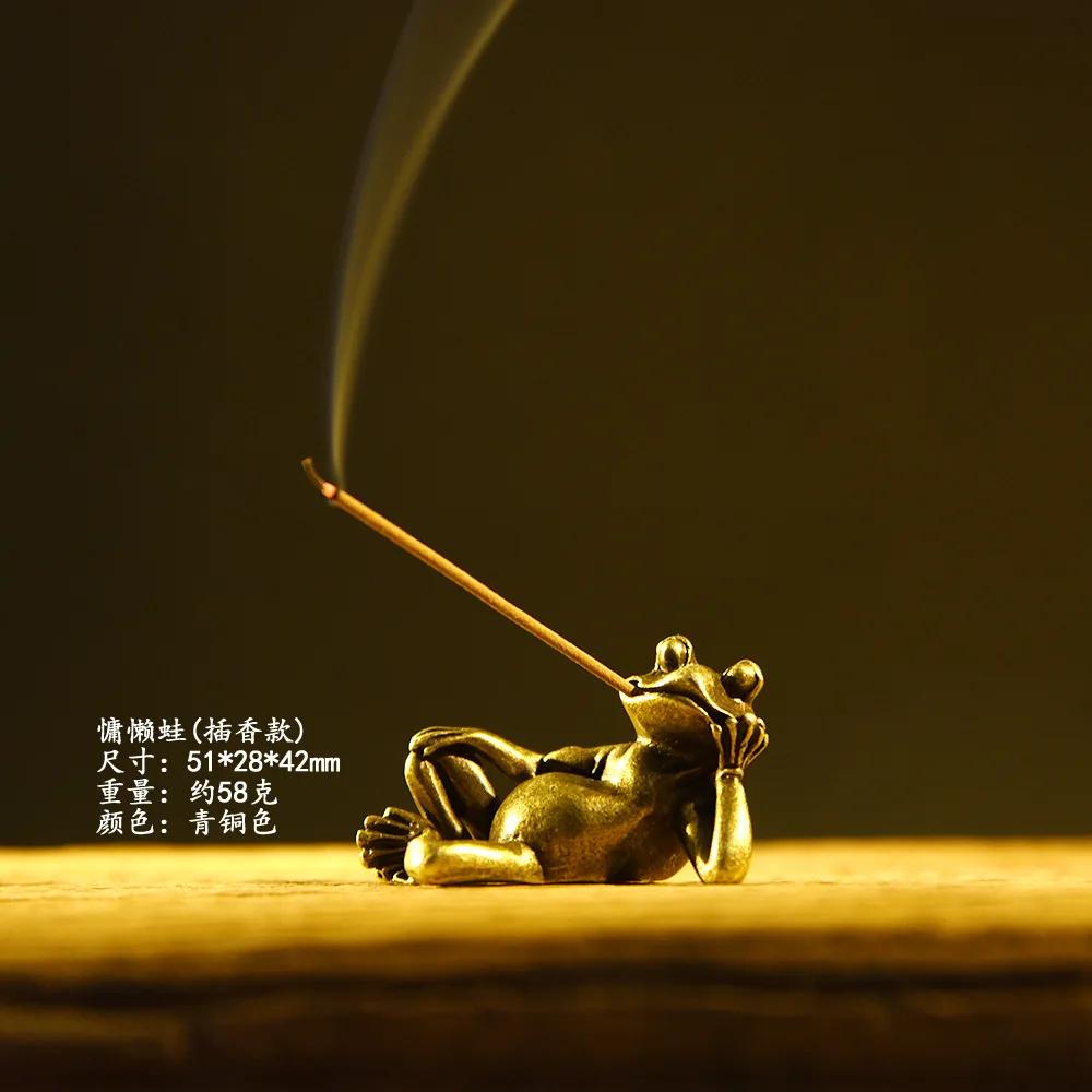 

Funny Retro Bronze Frog Ornament Desk Tea Pet Indoor Aromatherapy Incense Holder Handicraft for Home Decor Boys Gift