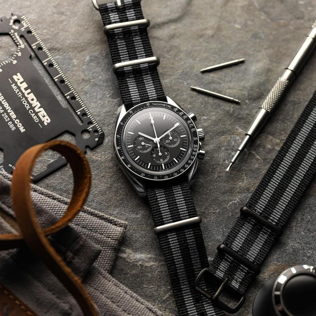 ZULUDIVER Classic Bond 1973 British Cadet Nylon Watch Black Grey Satin Buckle 20mm Band, & - -
