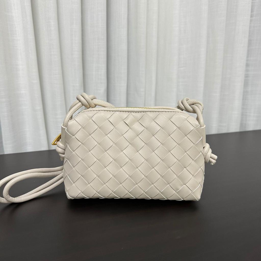 Genuine Leather Handwoven Bag Women's 2024 Versatile Small Square Bag Women's Mini Mobile Phone Bag Casual Cowhide Shoulder Messenger Bag