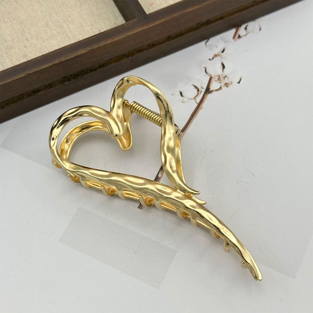 Alloy Heart Elegant Hair Claw Clip Non Slip Large Shark Clip Fashion Women Daily Hair Accessories