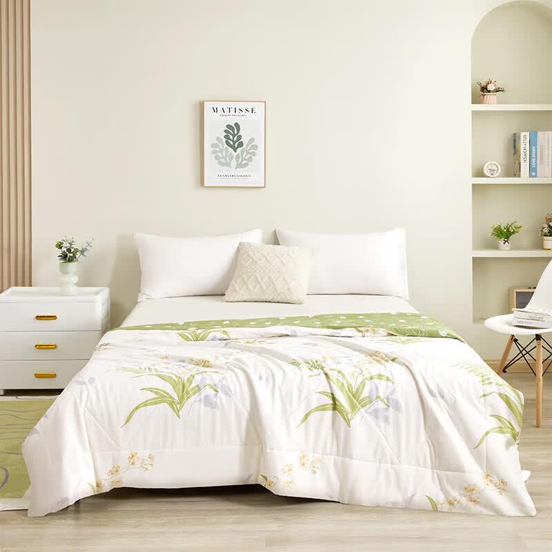 Jieliya All-Season Polyester Quilt