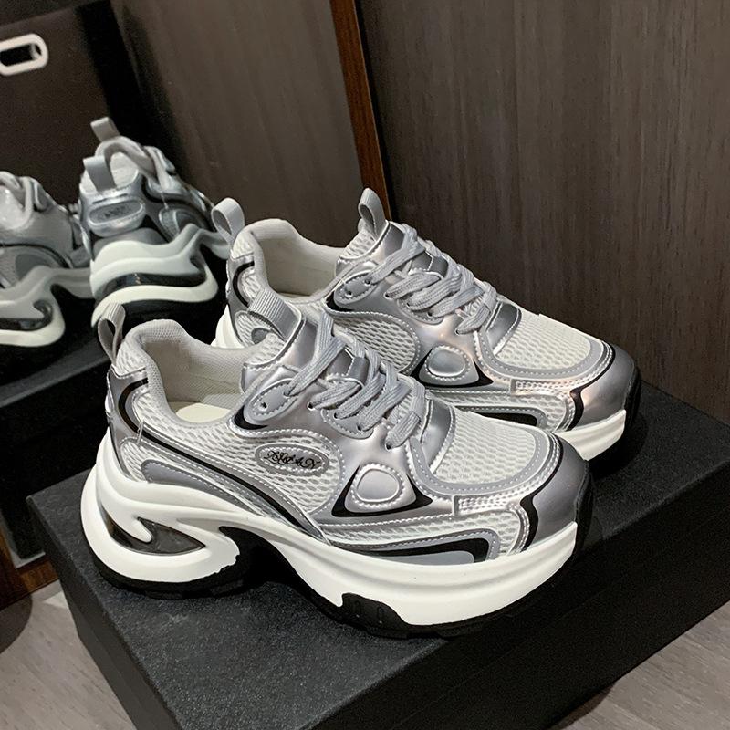European station silver thick-soled heightening dad shoes women's 2025 autumn new breathable casual fashion versatile sports shoes