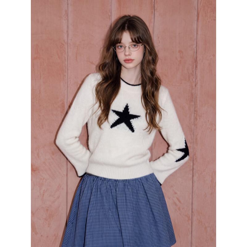 CHOCOOLATE Women's Star-Patterned Crew Neck Knit Sweater