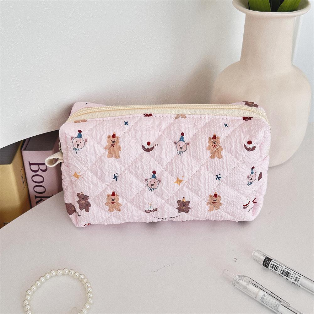 Fresh Quilted Hand-Held Cosmetic Bag for Girls - Large Capacity Cute Storage for Stationery and More