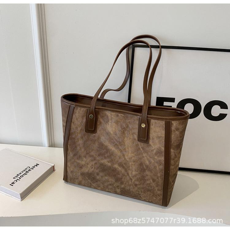 High-end Sense Bag Women's Autumn and Winter Large Capacity New Versatile Ladies Shoulder Bag College Student Class Commuter Tote Bag