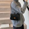 2025 autumn and winter new diamond chain retro women's small fragrant wind bag small square bag trendy messenger bag single shoulder women