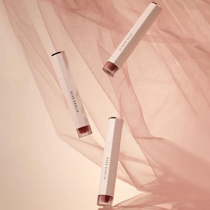 

Dream Velvet Lip Cloud 05_Brave