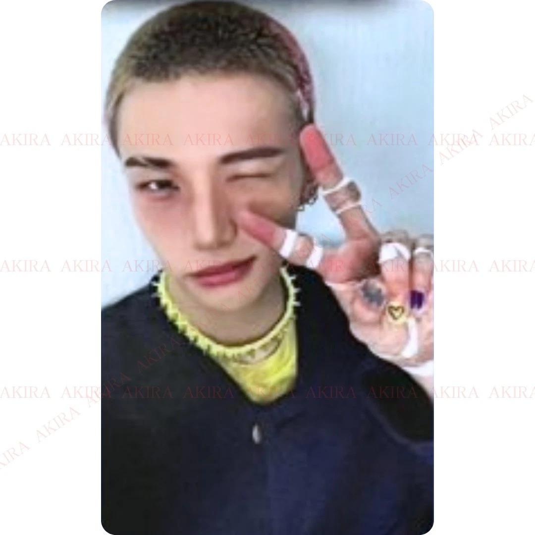 Stray Kids ХЁНДЖИН КАРМА АЛЬБОМ ФОТОКАРТА ОФИЦИАЛЬНАЯ ACCORDION ver. / 1