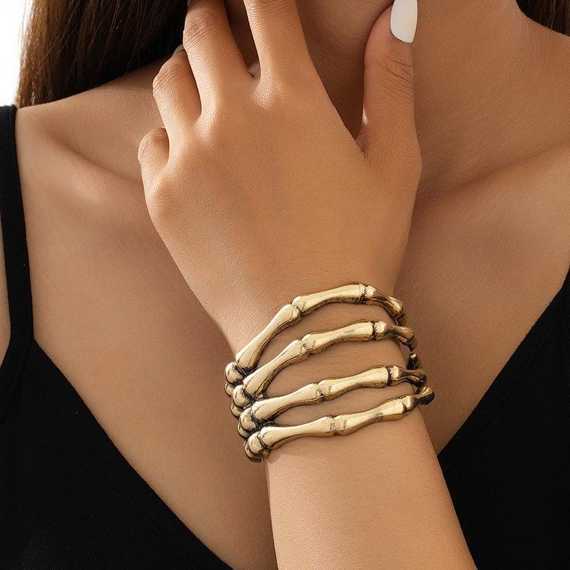 1 шт. Преувеличенный полый браслет-манжета в виде руки призрака, Винтажный браслет-коготь скелета, Металлические украшения для женщин, Подарок на вечеринку в честь Хэллоуина