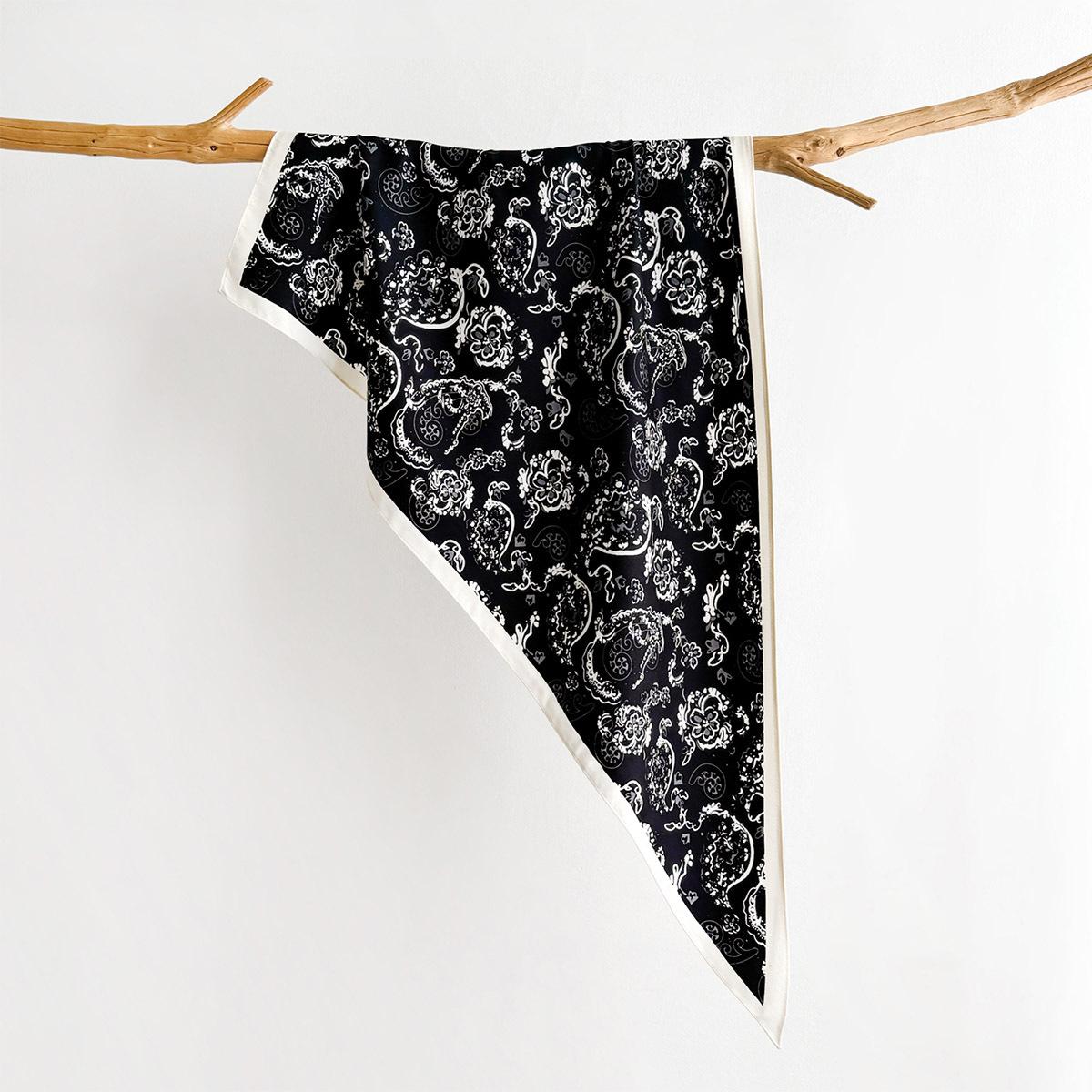 

NewTriangle Scarf Women Luxury PaisleyPrint Kerchief Soft Satin Hairband Hands Bag Ribbon Foulard Hijab Neckerchief Headband 64x88x136cm