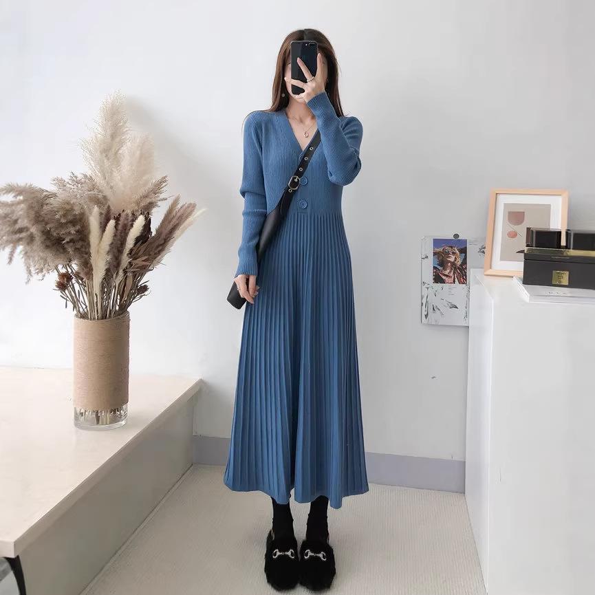 Women's V-Neck A-Line Sweater Dress: Elegant Slimming Knit for Autumn/Winter 2026