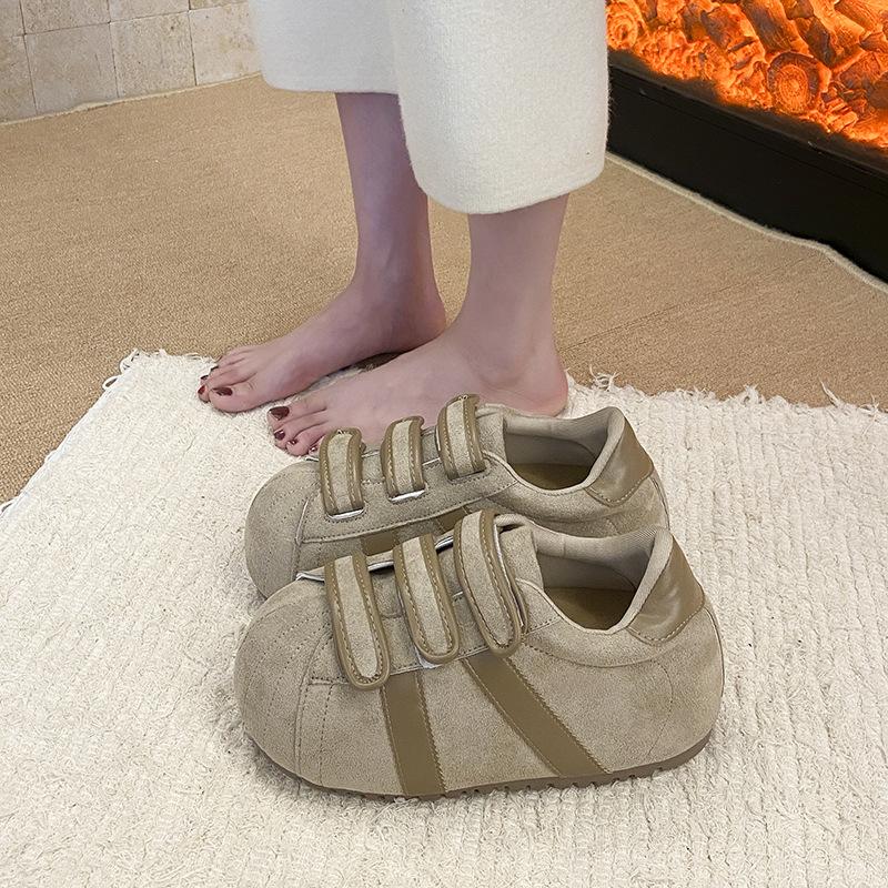 Ugly cute shell head German training shoes women's 2025 new retro matte leather Velcro big head board shoes foreign style women's single shoes