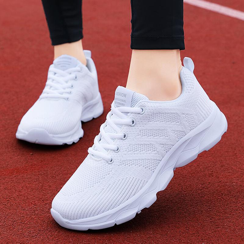 Fashion  New Sneakers For Women Breathable Outdoor Plus Size Women Sneakers Mesh Fabric Lace Up Female Footwear Shoes Women