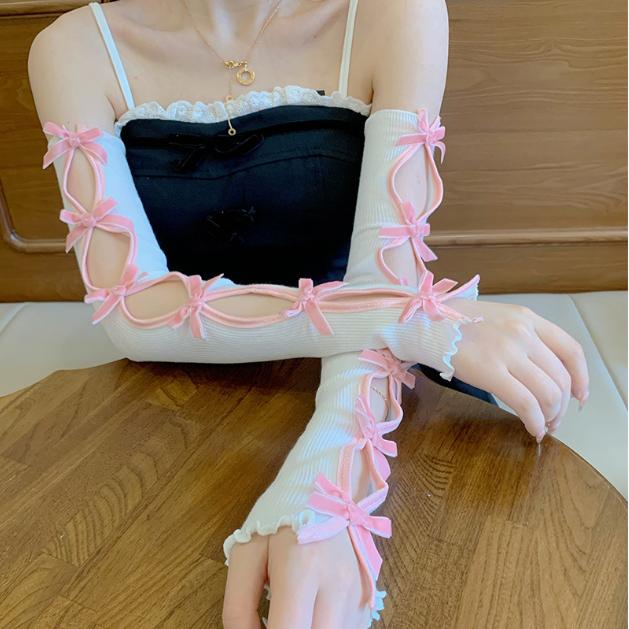 Y2K Cutout Arm Warmers with Velvet Bows, Ribbed Knit Fingerless Gloves Ruffle Trim for Women Girls Balletcore Lolita Fashion