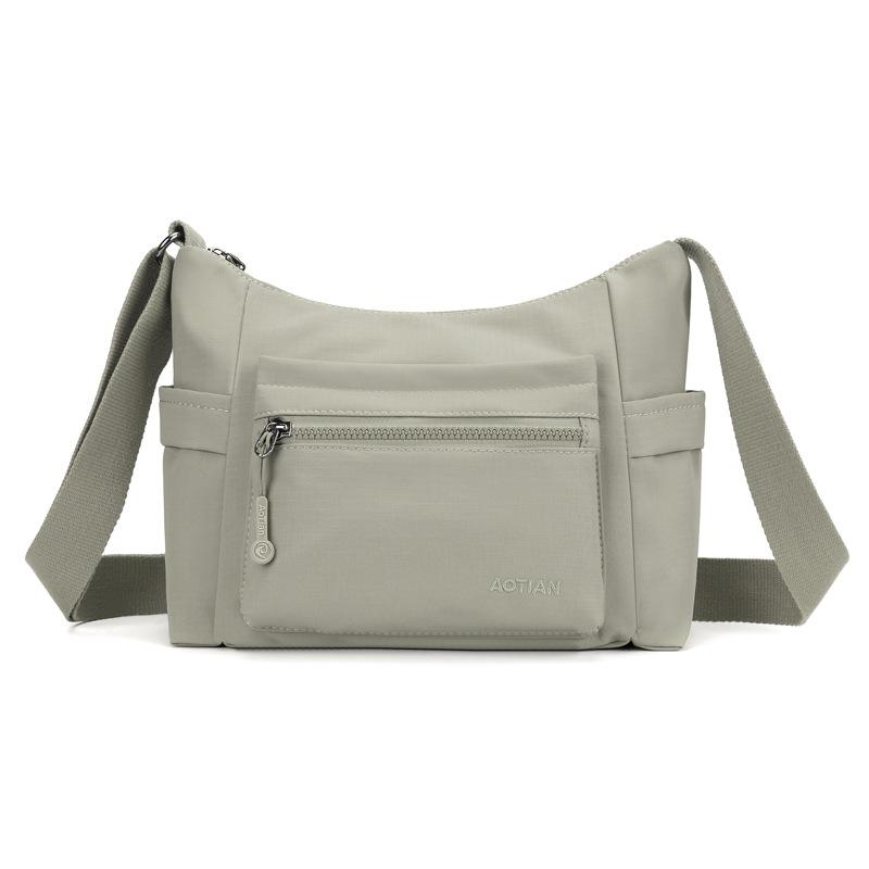 Dámská vícekomorová taška přes rameno Outdoorová crossbody taška