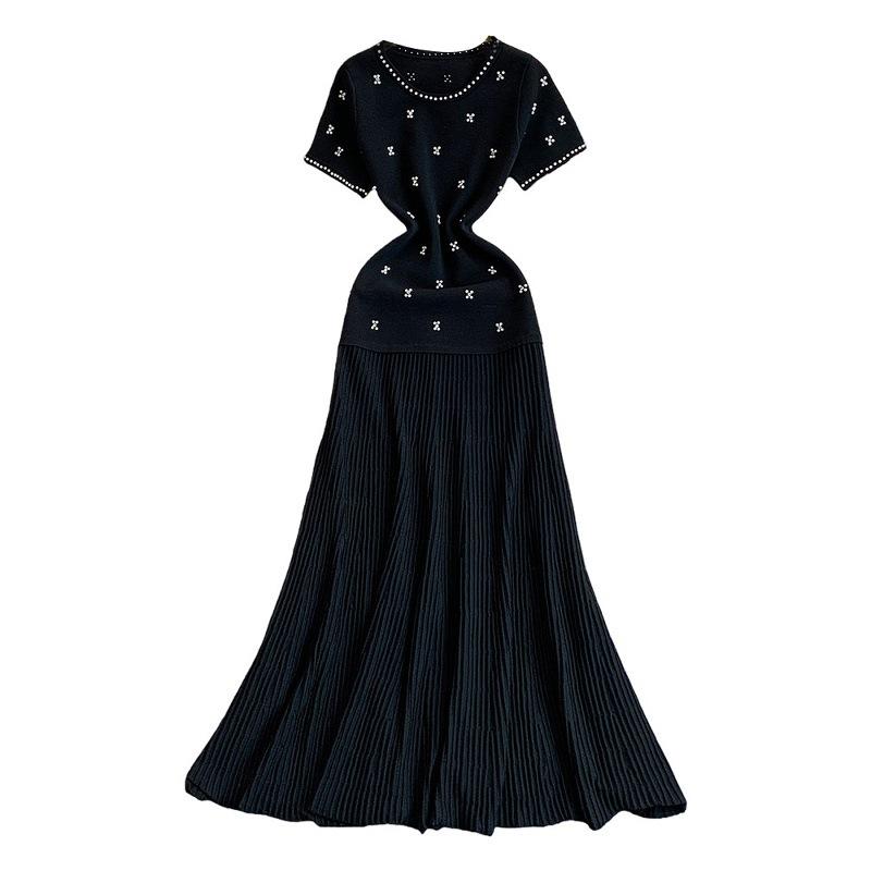 Temperament elegant daughter wind bead round neck dress women's high-end pleated knitted fishtail dress long dress