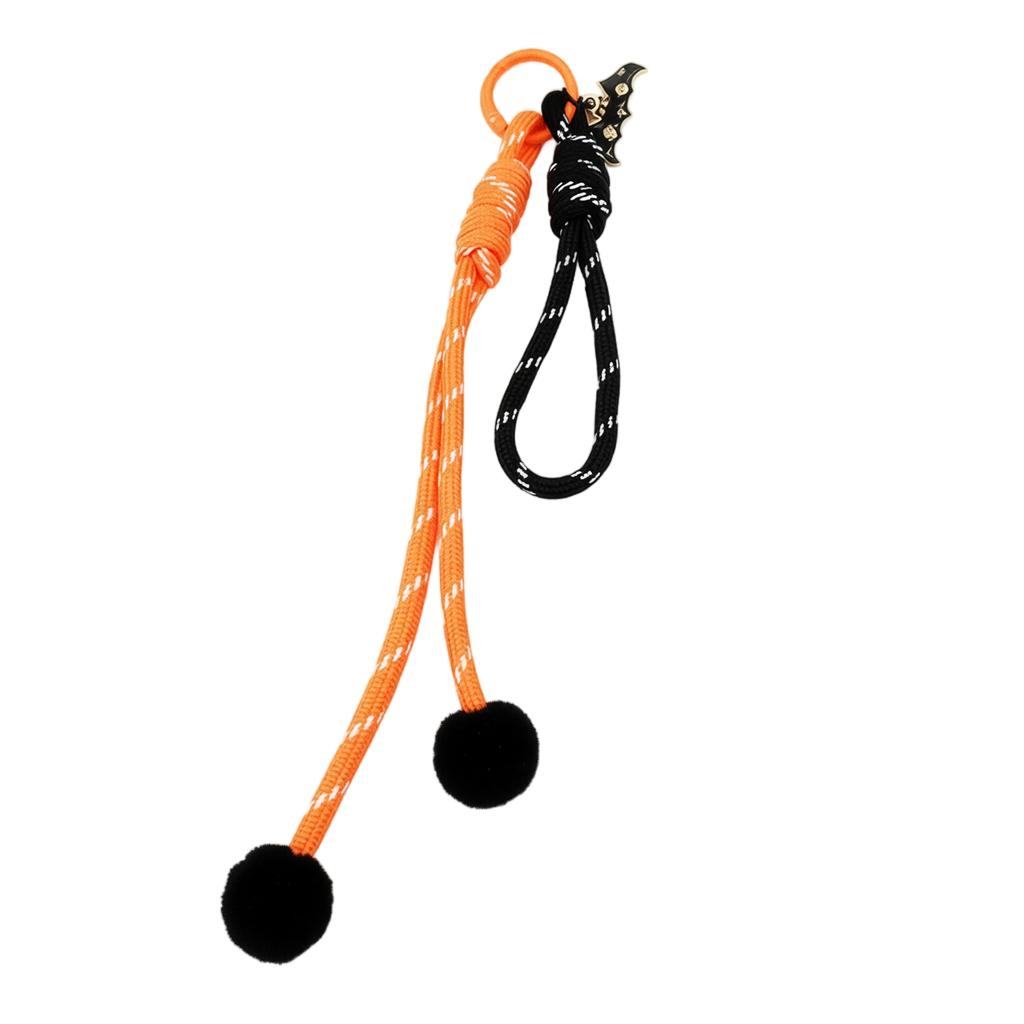 Halloween Pumpkin Keychain with Bat Charm and Rope Design Durable Lightweight Accessory for Bags and Keys Suitable for Seasonal Decoration
