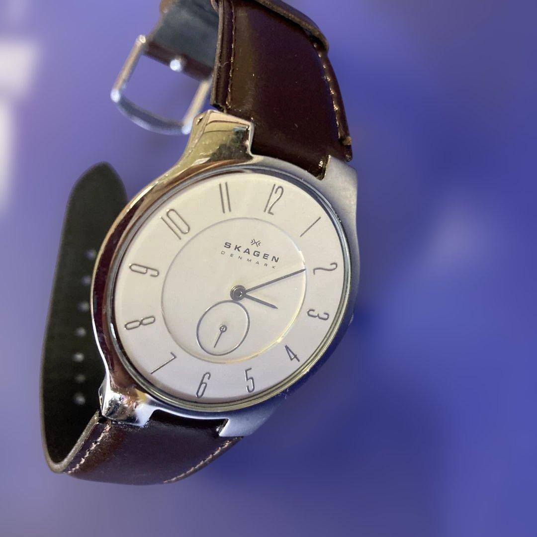 Used SKAGEN Analog Clock Silver/White