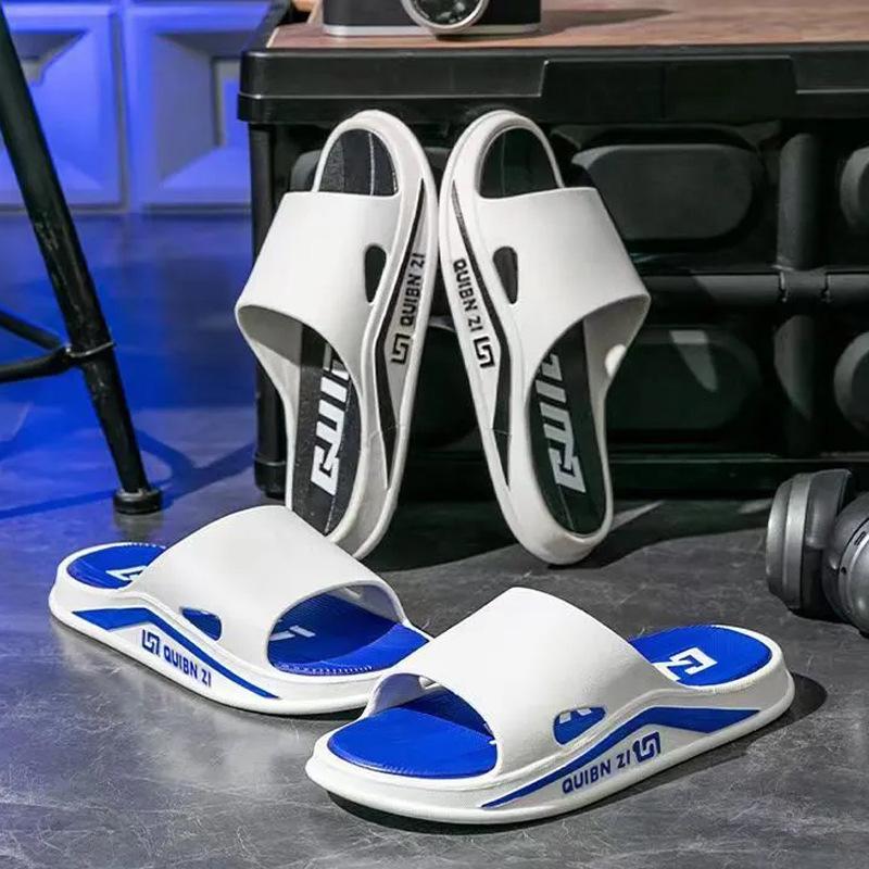 Summer slippers men's wear deodorant and non-slip fashion two-color versatile home wear-resistant bathroom bath cool slippers