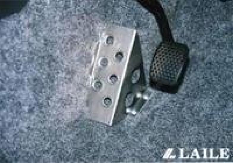 Beatrush Footrest for Suzuki Jimny Driver's (Black) [JB23W] (Manual) [L75052DFK]