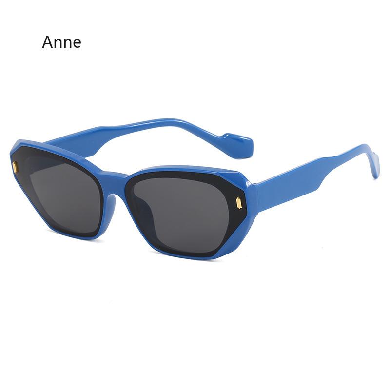 Square Cat Eyes Sunglasses Unisex Shade Sun Glasses Rivet Personality Punk Style for Women And Men