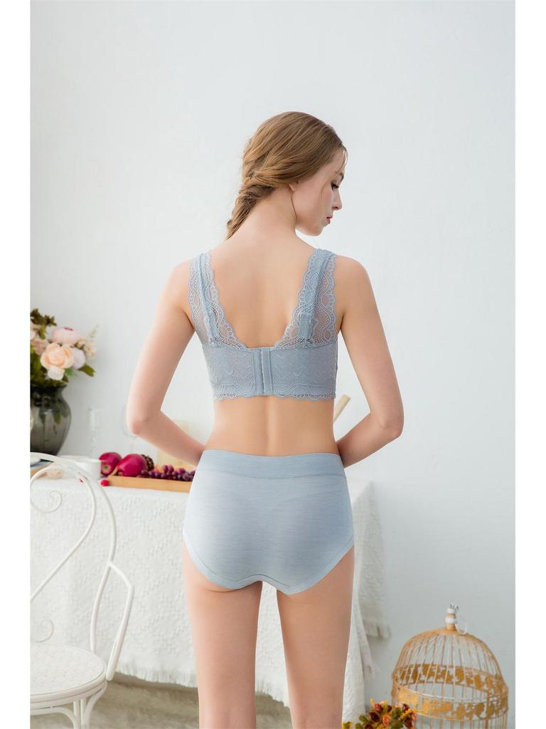 İnce, Hafif ve Ayarlanabilir Kablosuz Sütyenler - Büyük Göğüsler İçin - 195 Model Mevcut