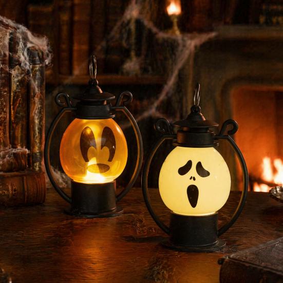 Halloween Party Prop Ghost Face Night Light, Portable Retro LED Lamp with Hanging Simulated Flame Ring, Battery Operated Vintage Horse Lantern