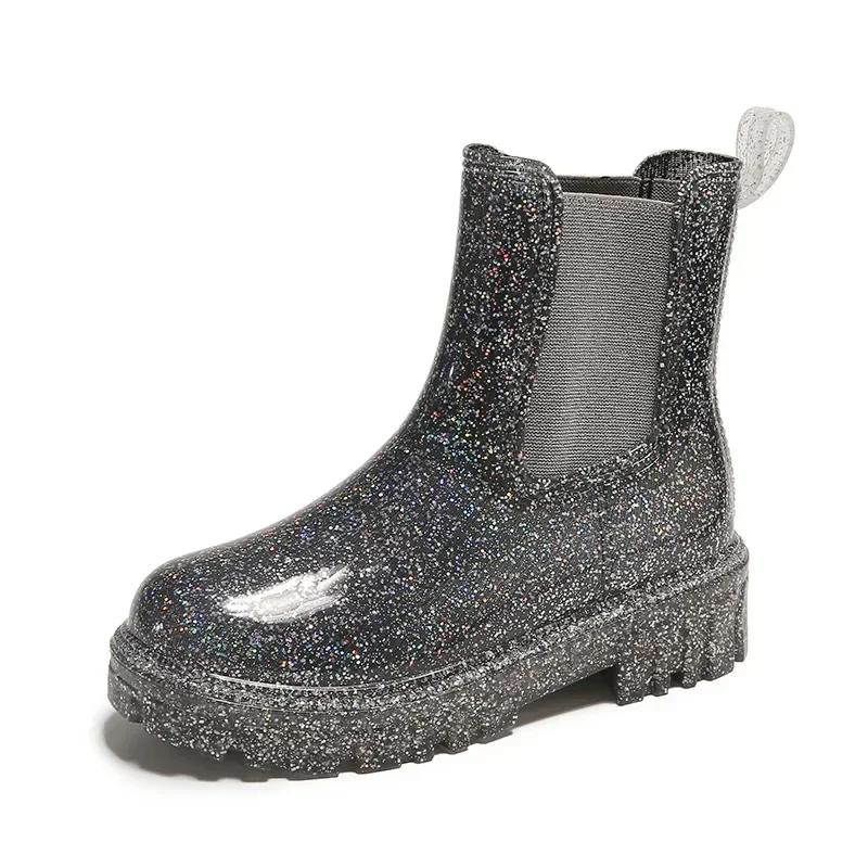 New Women's Short Tube Rain Boots with Fashionable Waterproof and Anti Slip Covers, Outdoor Midsole Thick Bottom Water Shoes