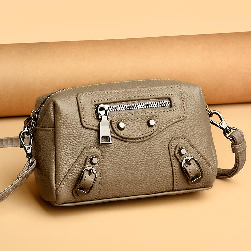 

High-End Women s Cowhide Boston Bag: Simple, Versatile Shoulder & Crossbody Bag світлого кольору хакі