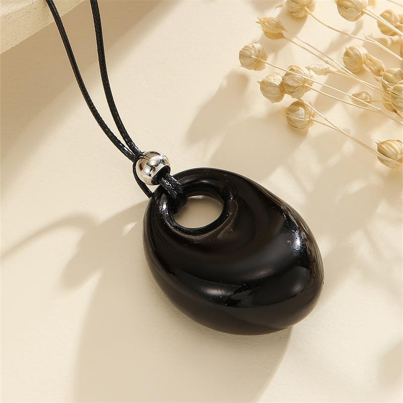 Fall/Winter Retro Blending Long Necklace for Women, Light Luxury, Small-Scale, High-Class, Elegant Sweater and Hoodie Chain