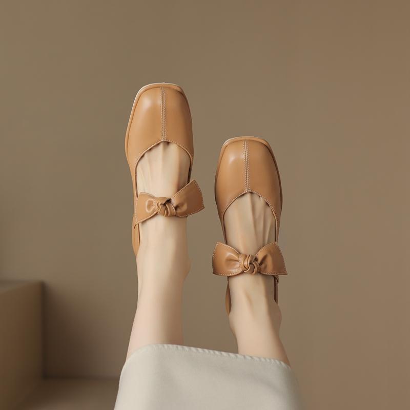 Fashion Women's New Spring and Autumn Round Head Elastic Strap Bow Middle Heel Large Mary Jane Retro Single Shoes