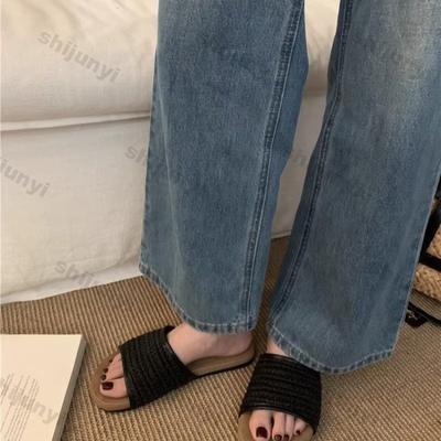Sandales pour femmes 2025 Été Tissage Vintage Claquettes plates un mot Extérieur Légères Confortables Semelle souple Chaussures décontractées
