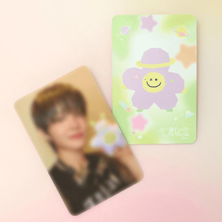 TREASURE TRUZ Planet PVC Photo Card Holder Stand